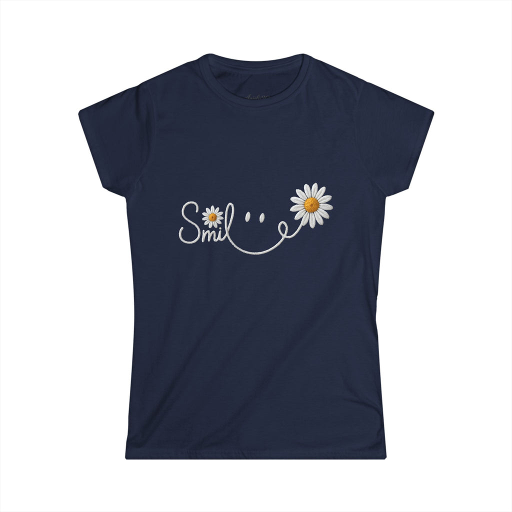Smile Daisy Tee — Women's Floral Smile Graphic T-Shirt